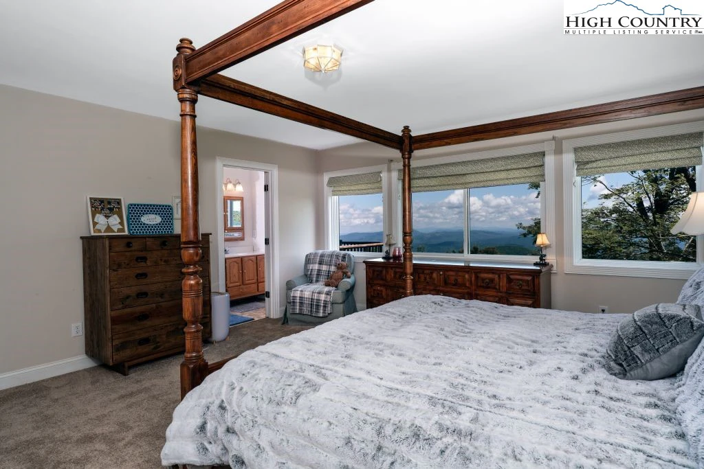 Image number 2 for the current listing