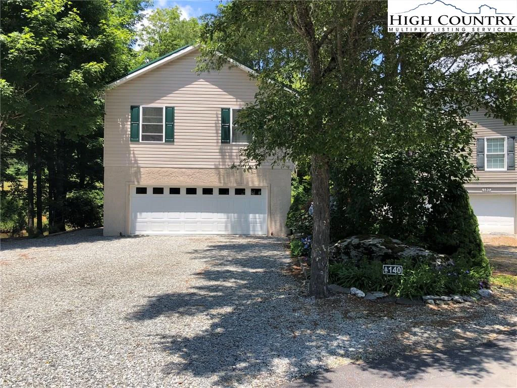Image number 15 for the current listing