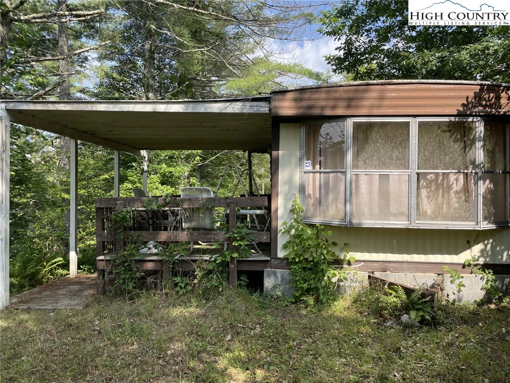 Image number 7 for the current listing