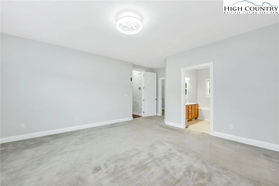 Image number 10 for the current listing