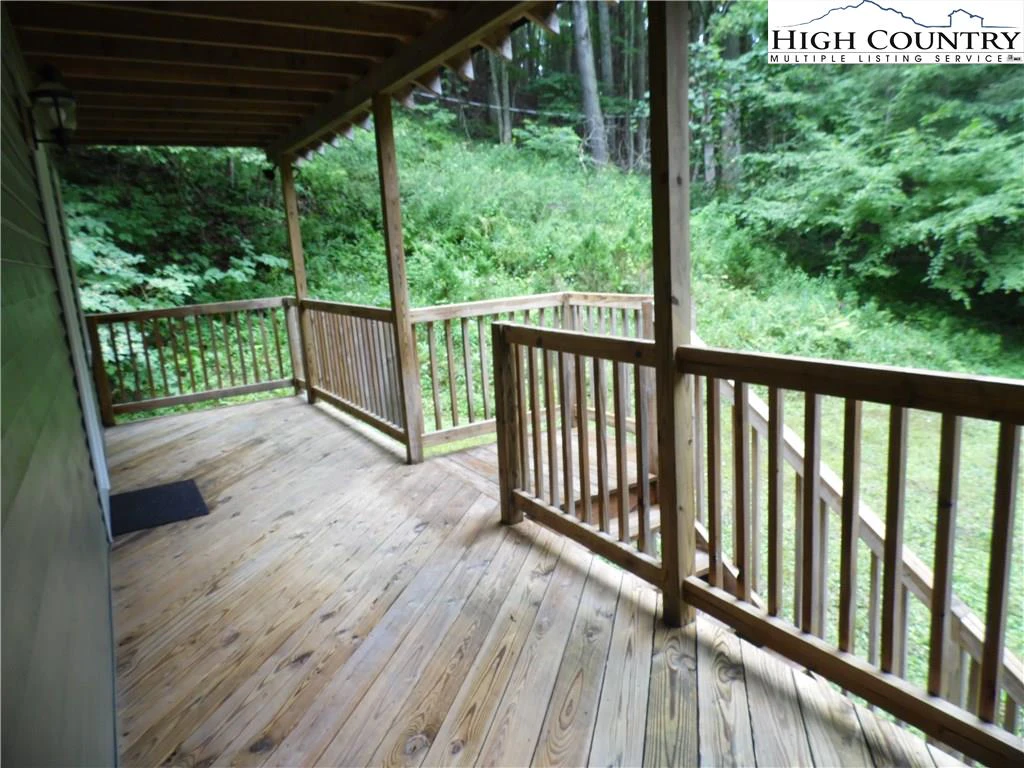 Image number 7 for the current listing