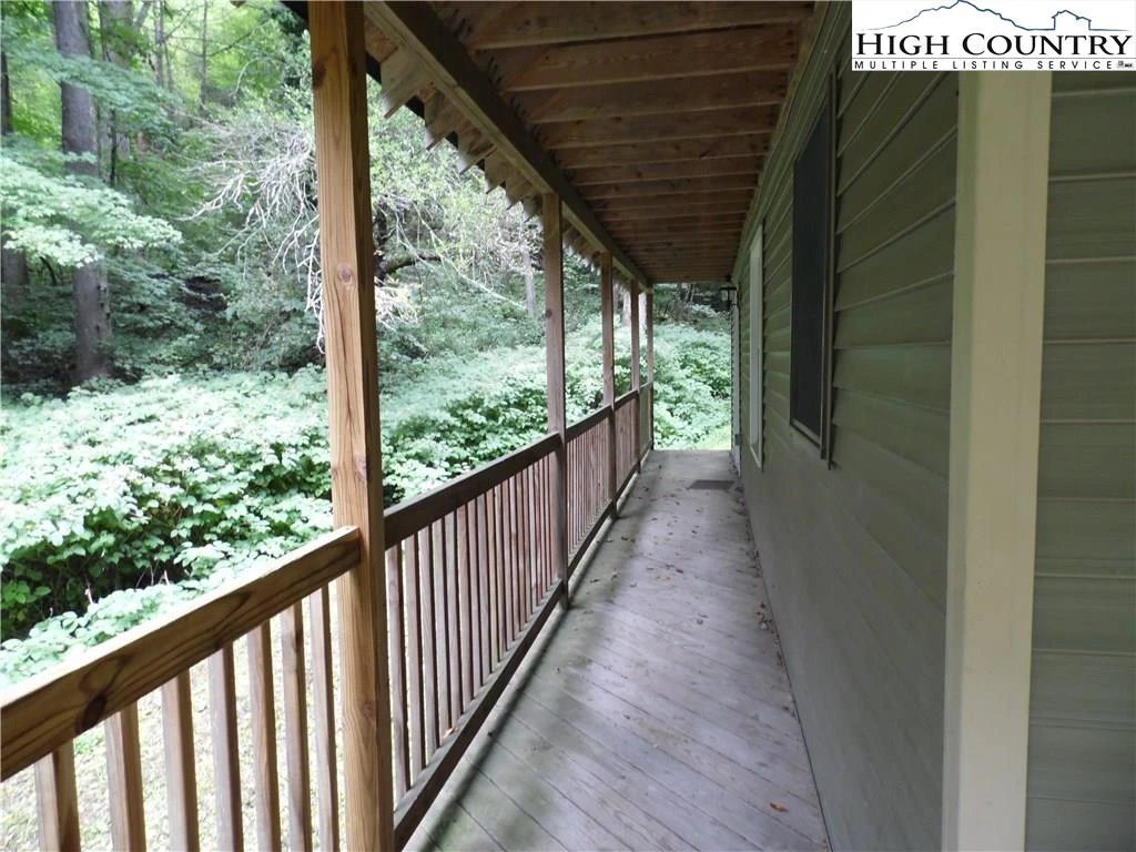 Image number 6 for the current listing