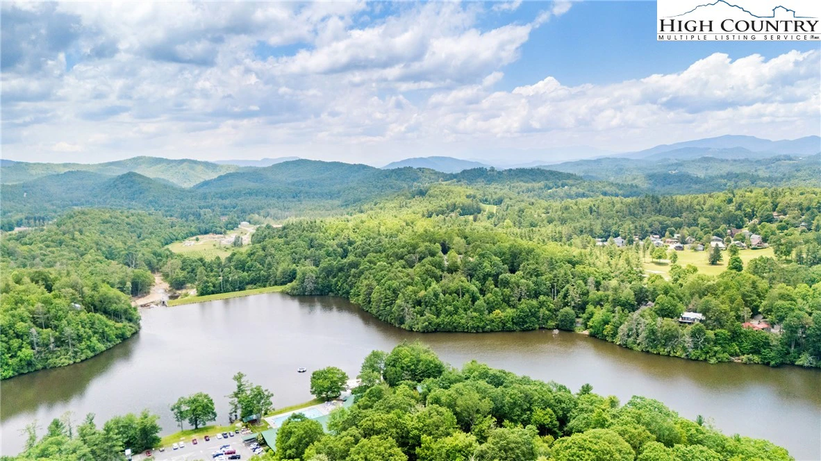 Image number 18 for the current listing