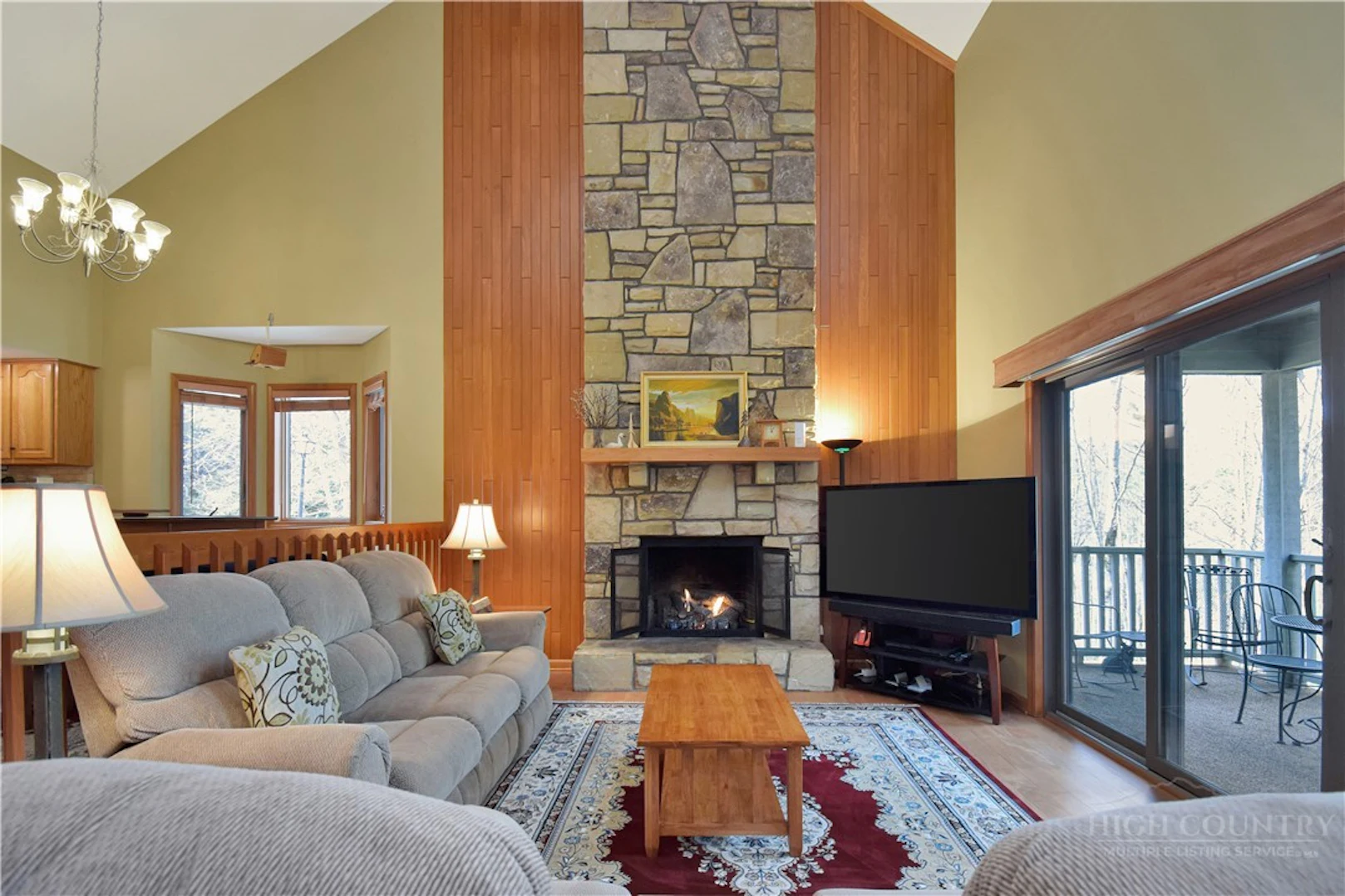 Image number 1 for the current listing
