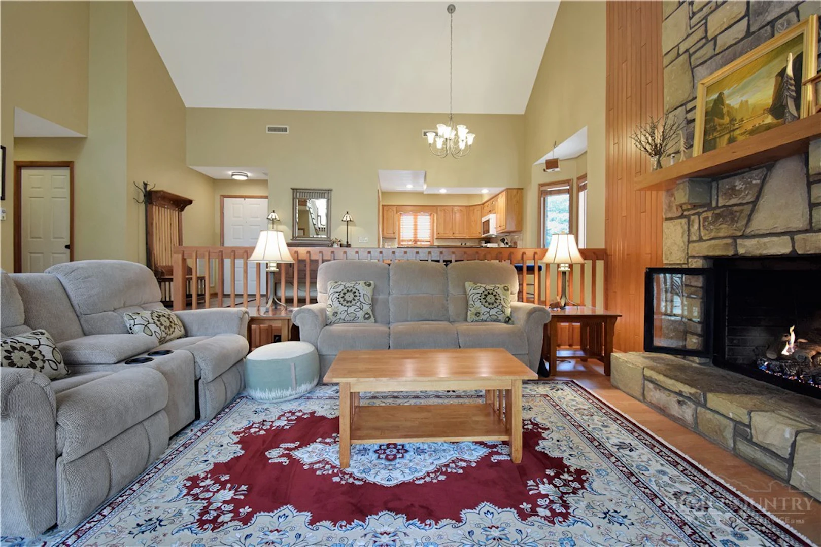 Image number 11 for the current listing