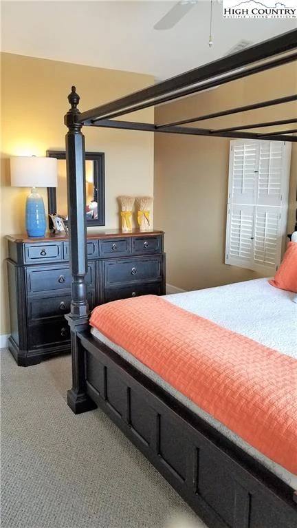 Image number 12 for the current listing