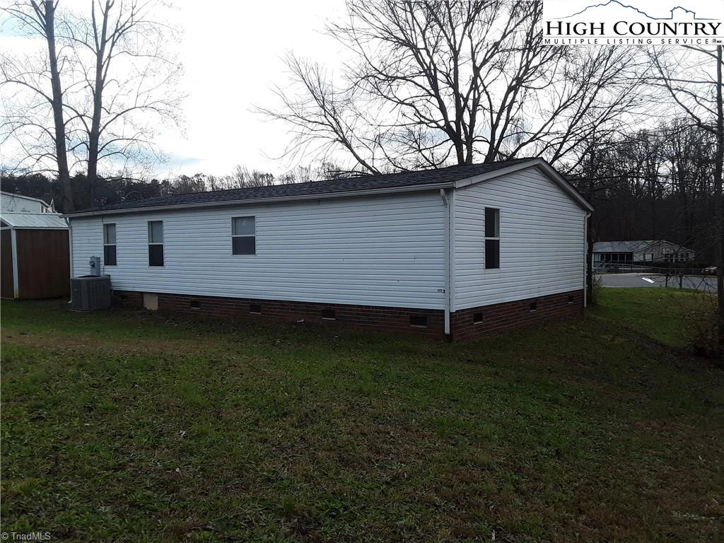 Image number 3 for the current listing