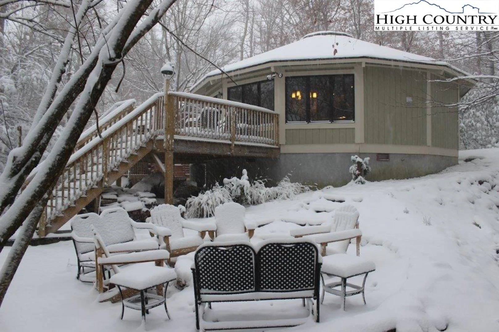 Image number 16 for the current listing