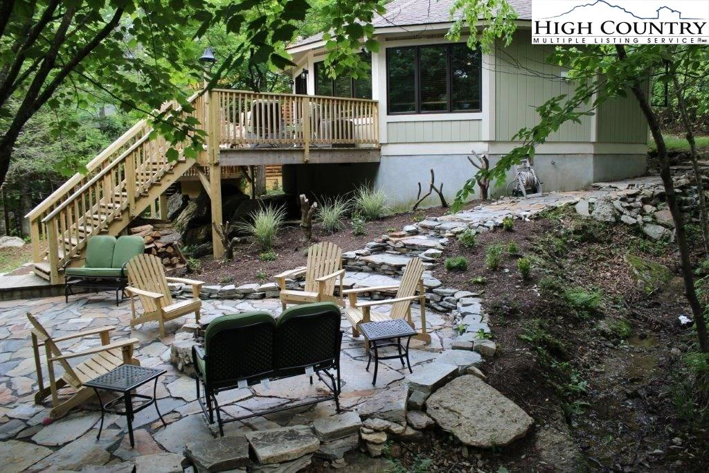 Image number 15 for the current listing