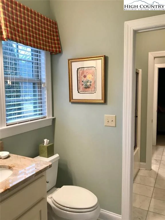Image number 10 for the current listing