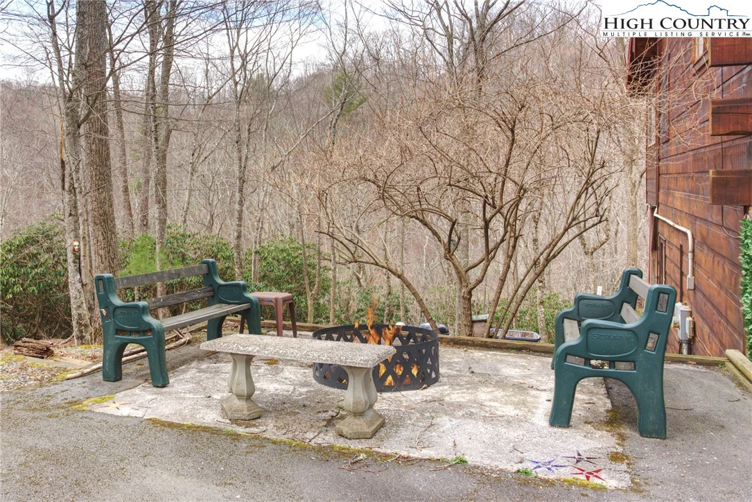 Image number 11 for the current listing