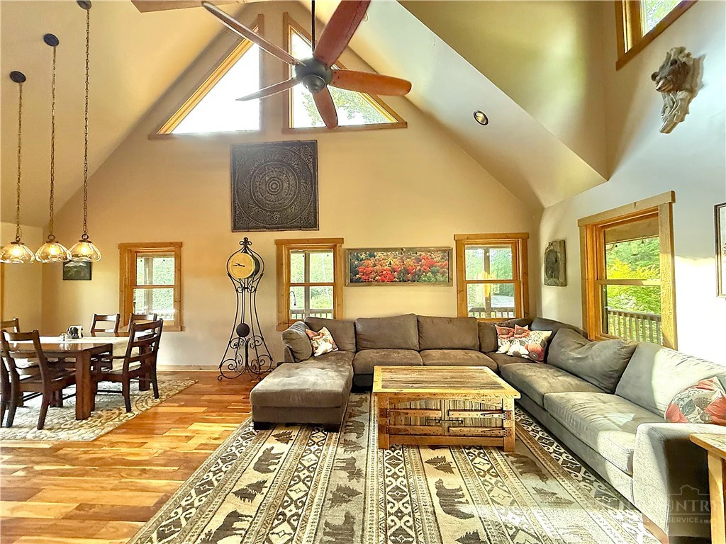 Image number 7 for the current listing