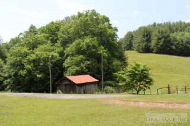Image number 8 for the current listing