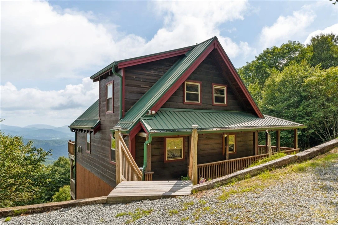Image number 1 for the current listing