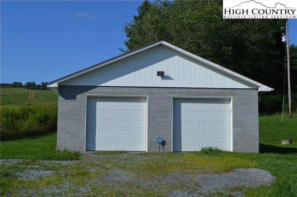 Image number 10 for the current listing