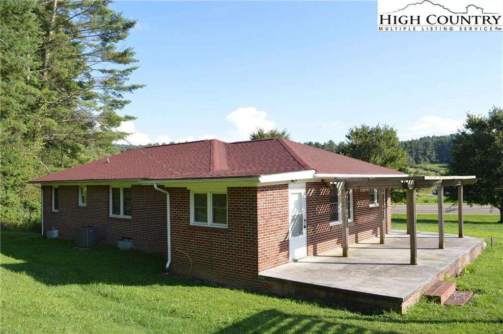 Image number 5 for the current listing