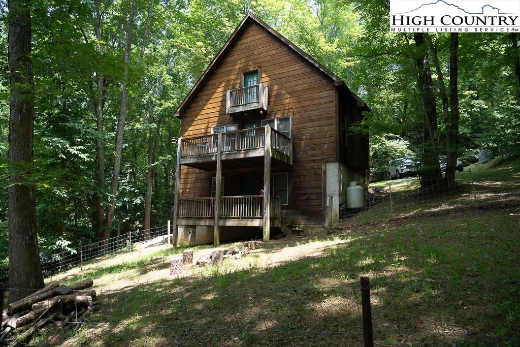 Image number 4 for the current listing