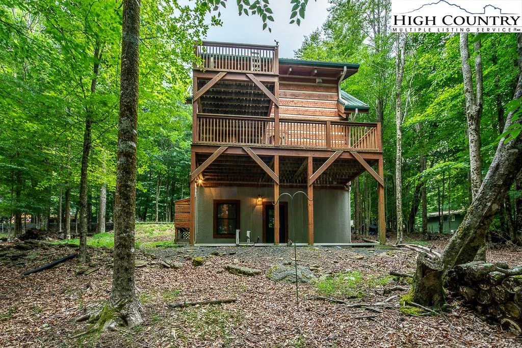 Image number 18 for the current listing