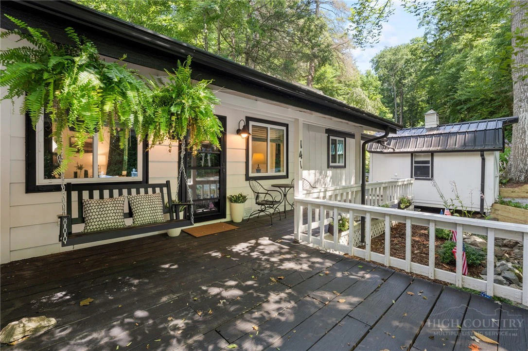 Image number 2 for the current listing
