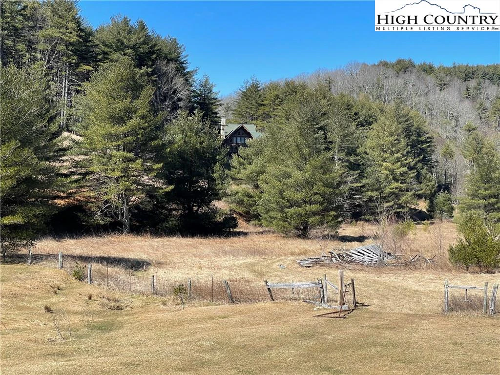 Image number 41 for the current listing