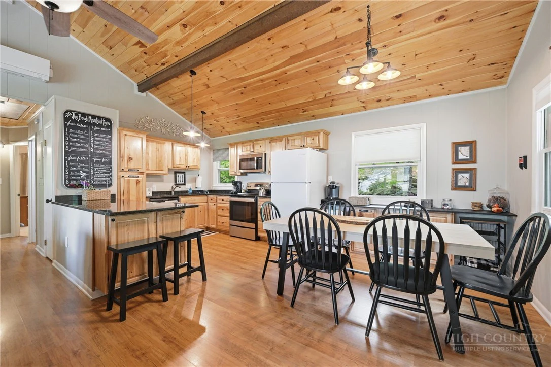 Image number 6 for the current listing
