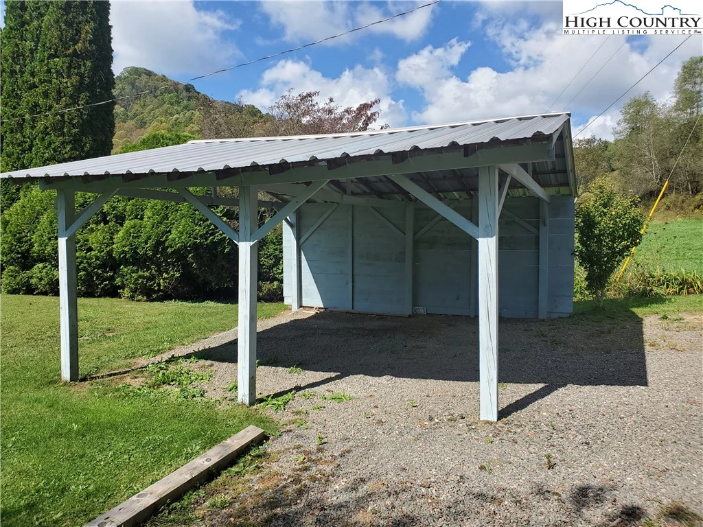 Image number 4 for the current listing