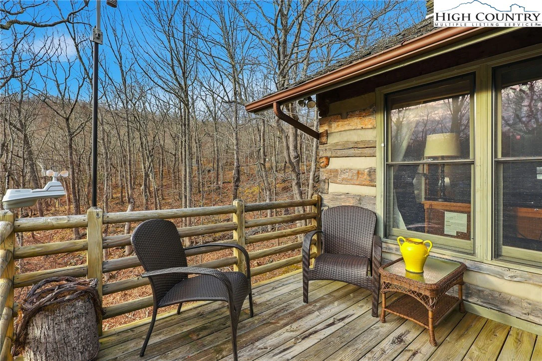 Image number 8 for the current listing