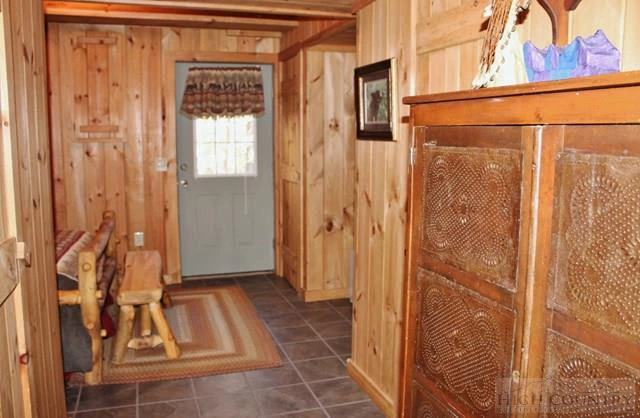 Image number 10 for the current listing