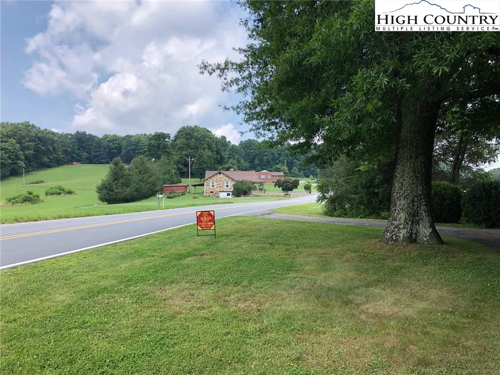 Image number 17 for the current listing