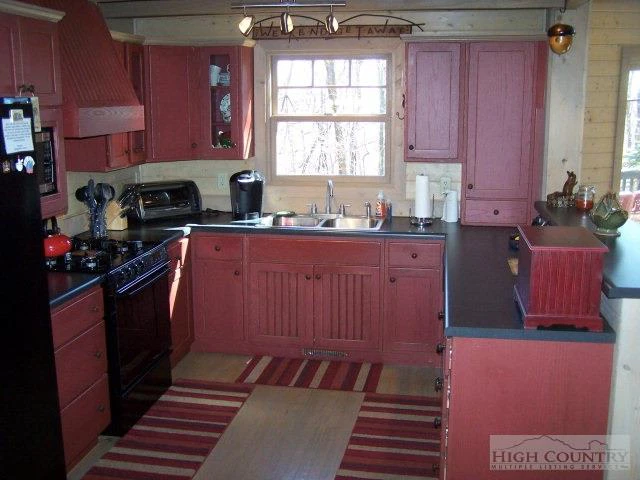 Image number 8 for the current listing