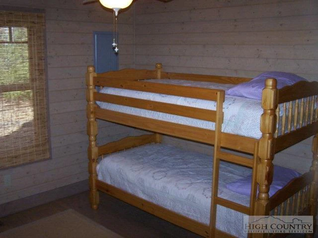 Image number 6 for the current listing