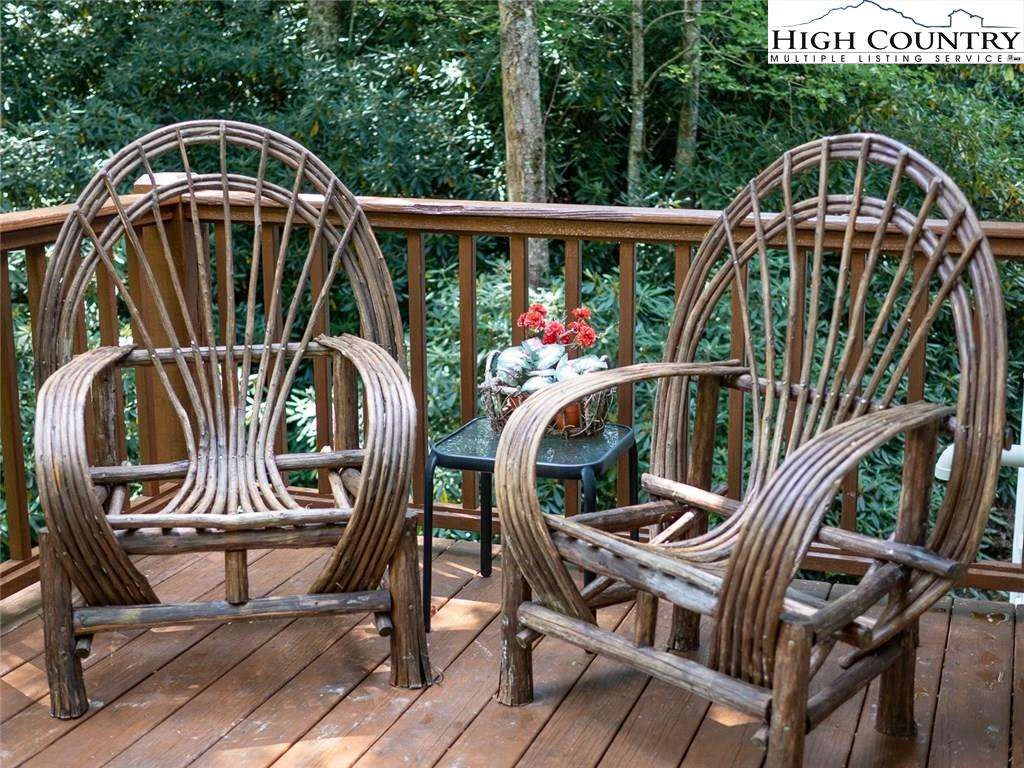 Image number 7 for the current listing