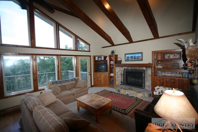 Image number 6 for the current listing