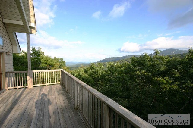 Image number 22 for the current listing