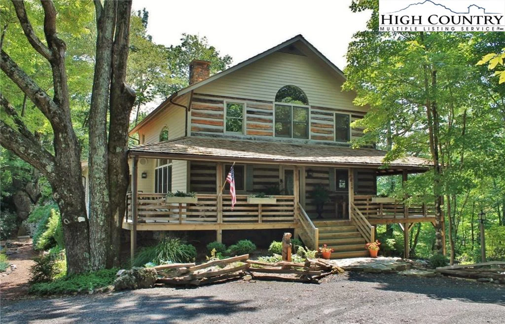 Image number 1 for the current listing