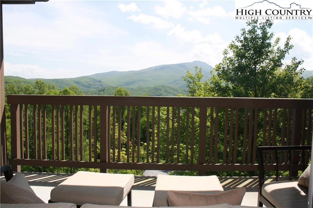 Image number 6 for the current listing