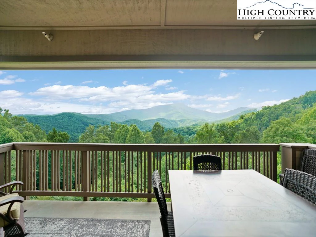 Image number 10 for the current listing