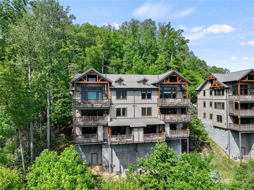 Image number 2 for the current listing