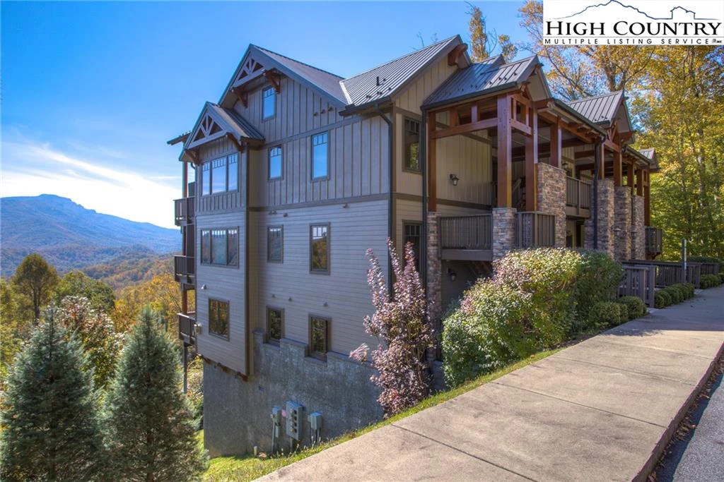 Image number 9 for the current listing