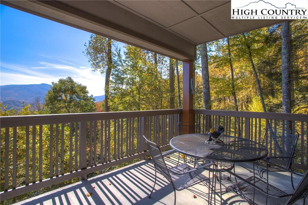Image number 21 for the current listing