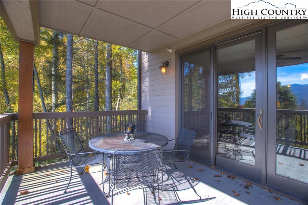 Image number 20 for the current listing