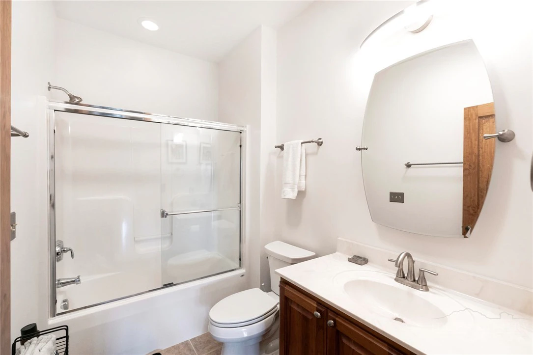 Image number 7 for the current listing