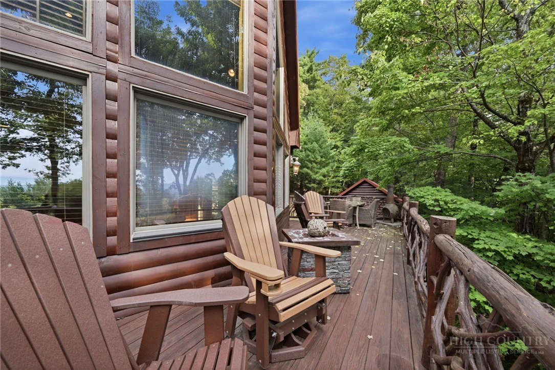 Image number 7 for the current listing