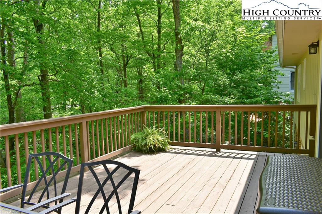 Image number 3 for the current listing