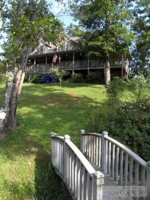 Image number 16 for the current listing
