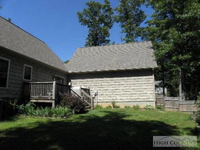 Image number 13 for the current listing