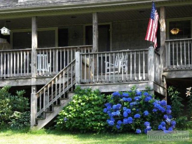 Image number 12 for the current listing