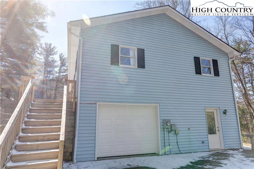 Image number 5 for the current listing