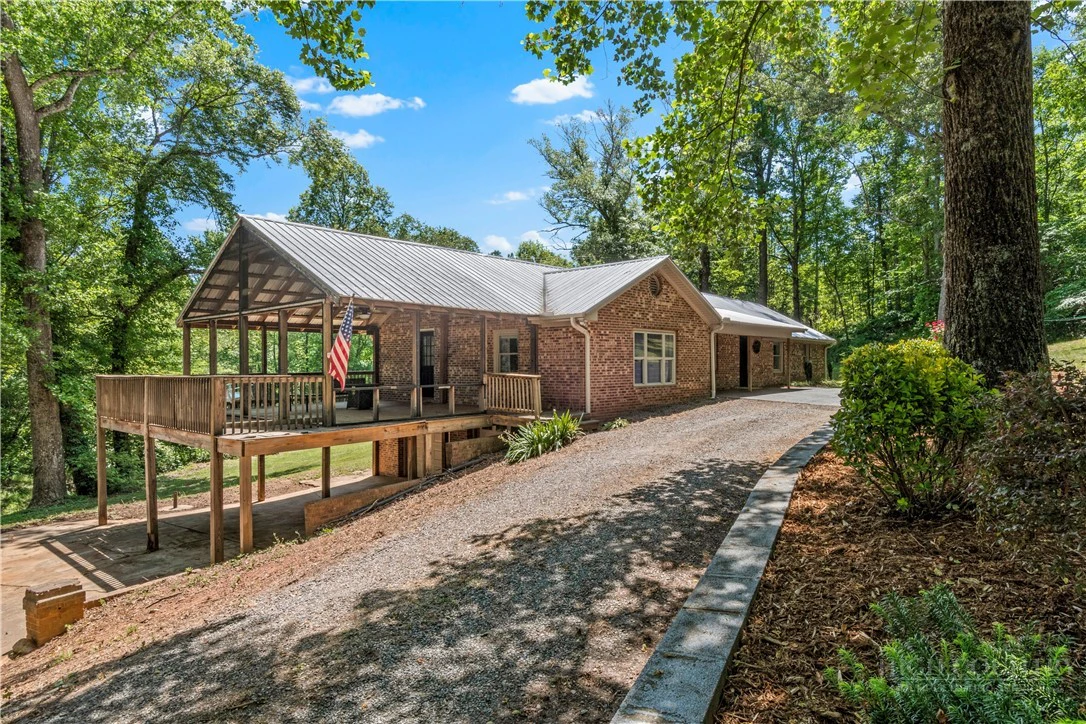 Image number 4 for the current listing