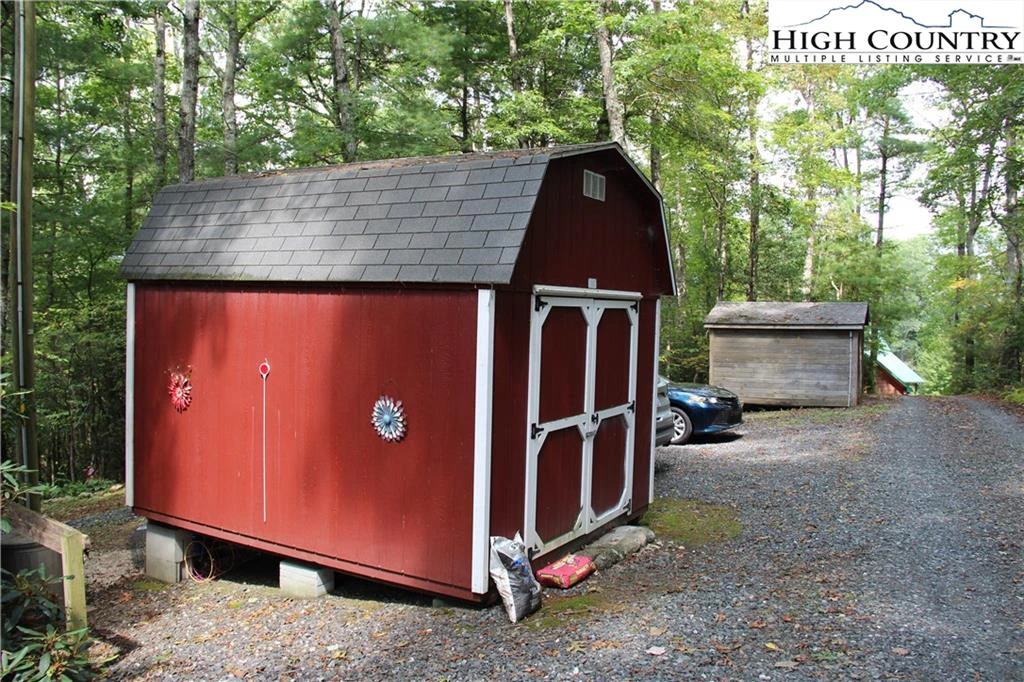 Image number 5 for the current listing